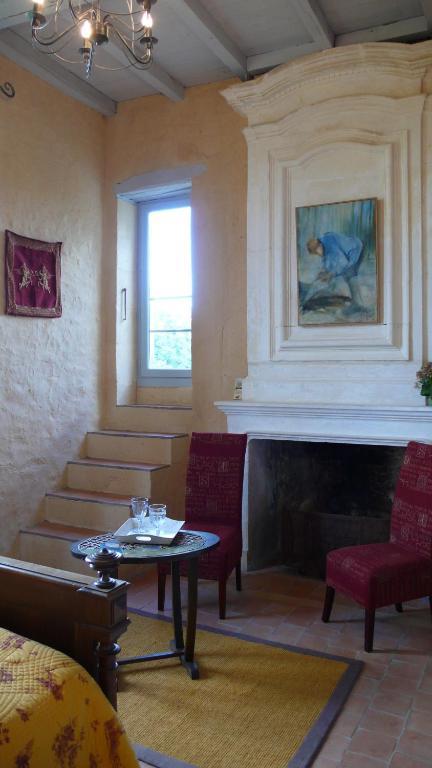 Saint-Bris-des-Bois Chambres D'Hotes Logis De L'Astree الغرفة الصورة